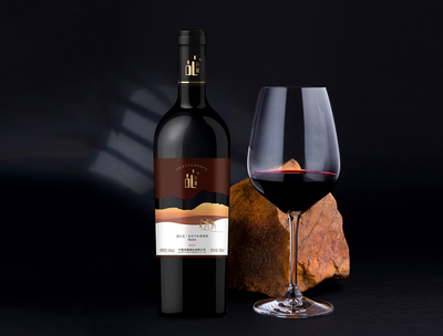 酒瓶的藝術 紅酒瓶型與瓶貼設計如何助力葡萄酒銷售